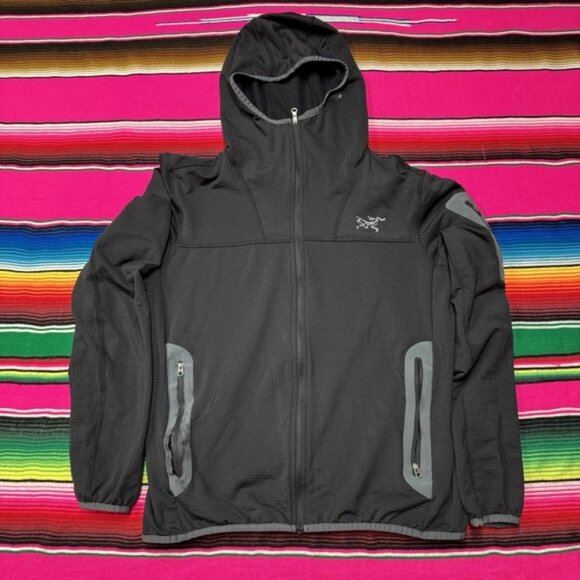 Arc'teryx Covert Cardigan Hoodie Jacket Women M Black Zip Fleece Gorpcore *FLAWS - Picture 1 of 10
